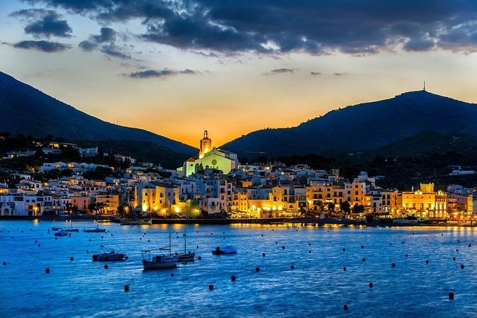 Cadaqués & Dalí's House-Museum: Private Driver & Expert Guide