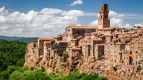Pitigliano & Vie Cave: Private Etruscan Tufa-City Discovery