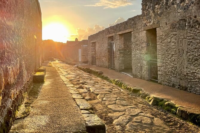 Pompeii After Hours: Private Guided Tour at Dusk