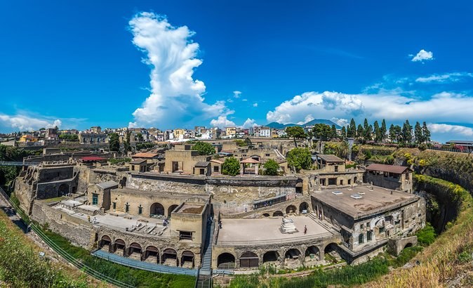 Herculaneum VIP Access: Private Tour with an Archaeologist