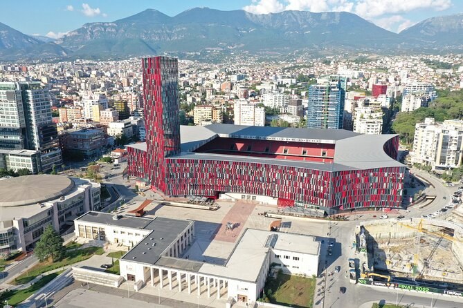 Skanderbeg Square to Blloku: Private Walking Tour of Tirana