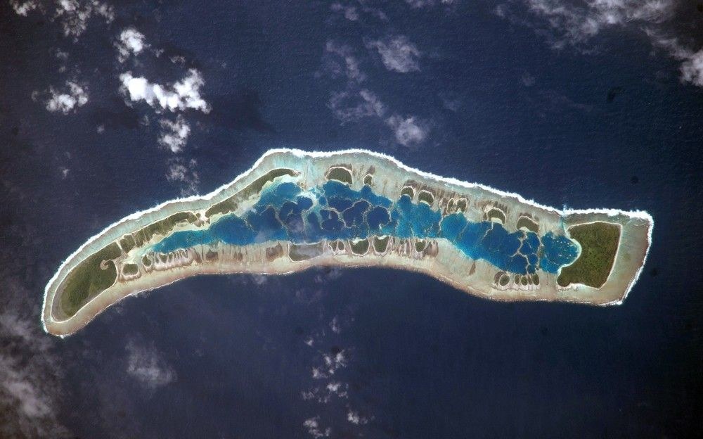 Millennium Island (Caroline Island): Untouched Atoll History Walk