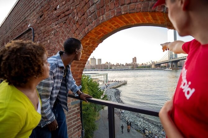 Private Local Guide: Neighborhoods, Food & Hidden New York