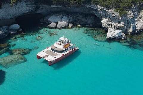 Lavezzi Islands: Private Catamaran Sail & Snorkel