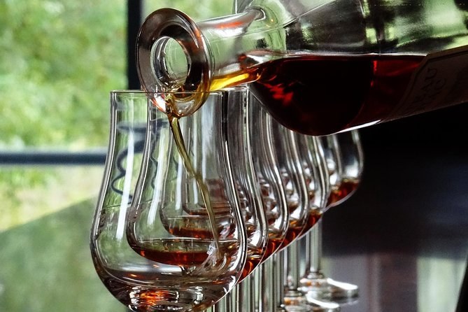 Private Cognac Masterclass & Distillery Immersion near Blaye