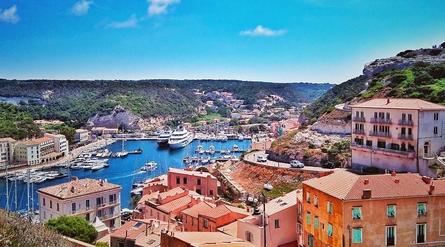 Bonifacio Clifftop Citadel: Private Half-Day History Tour