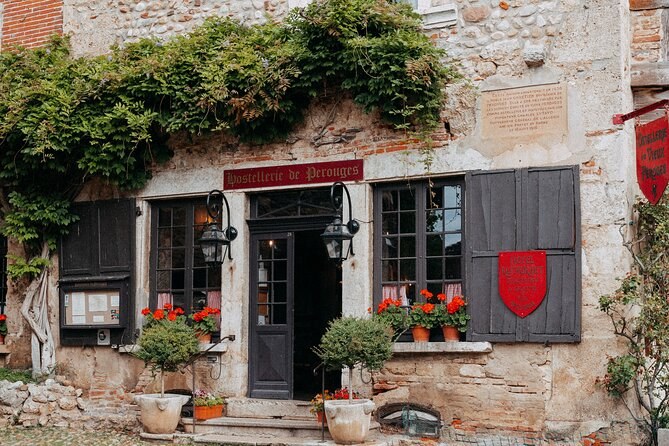 Pérouges Medieval Village: Private Full-Day Trip with Wine & Food Tasting