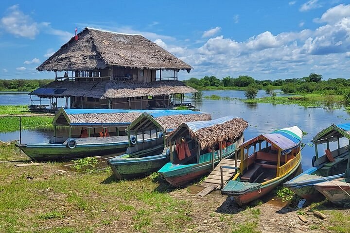Belén Floating City & Market: Exclusive Private Guided Immersion
