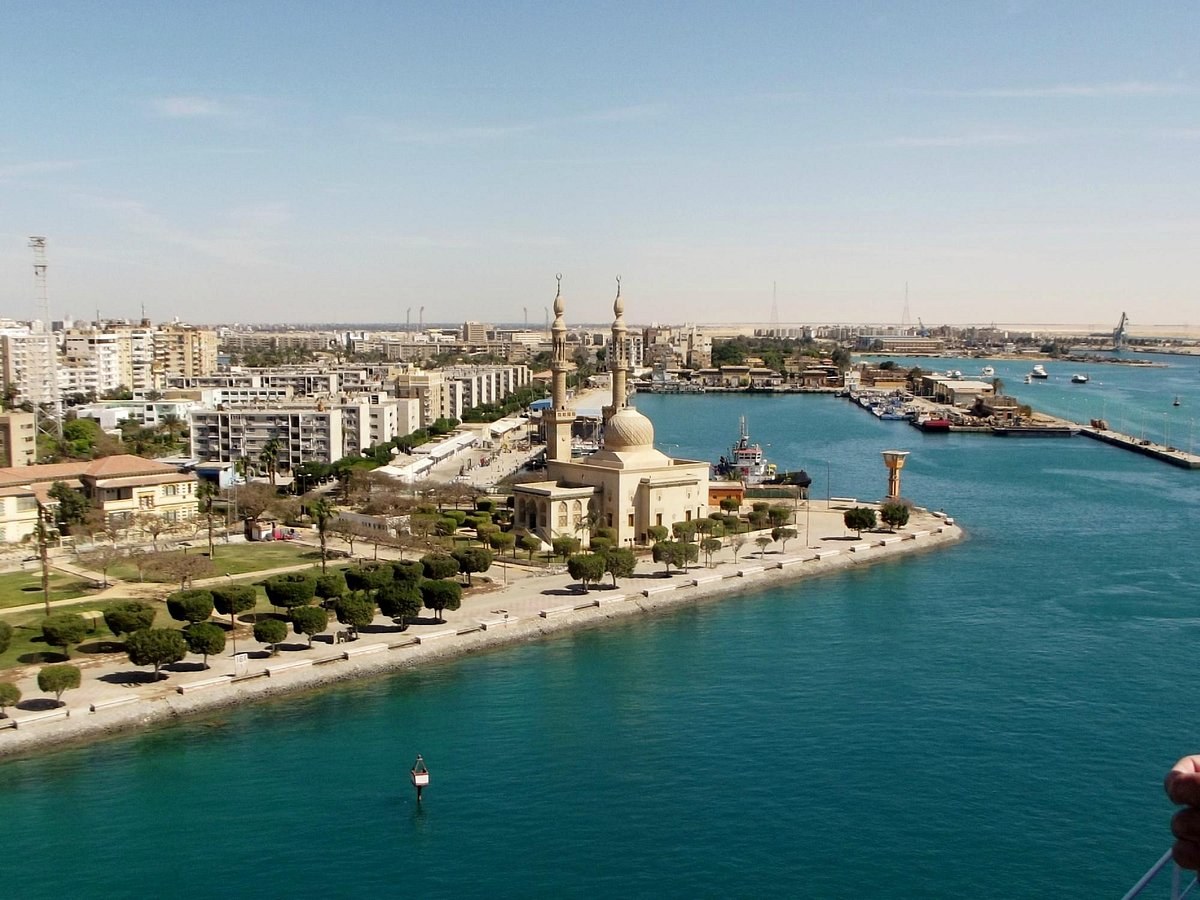 Port Said: Suez Canal Viewing Terrace & Old City Private Walk