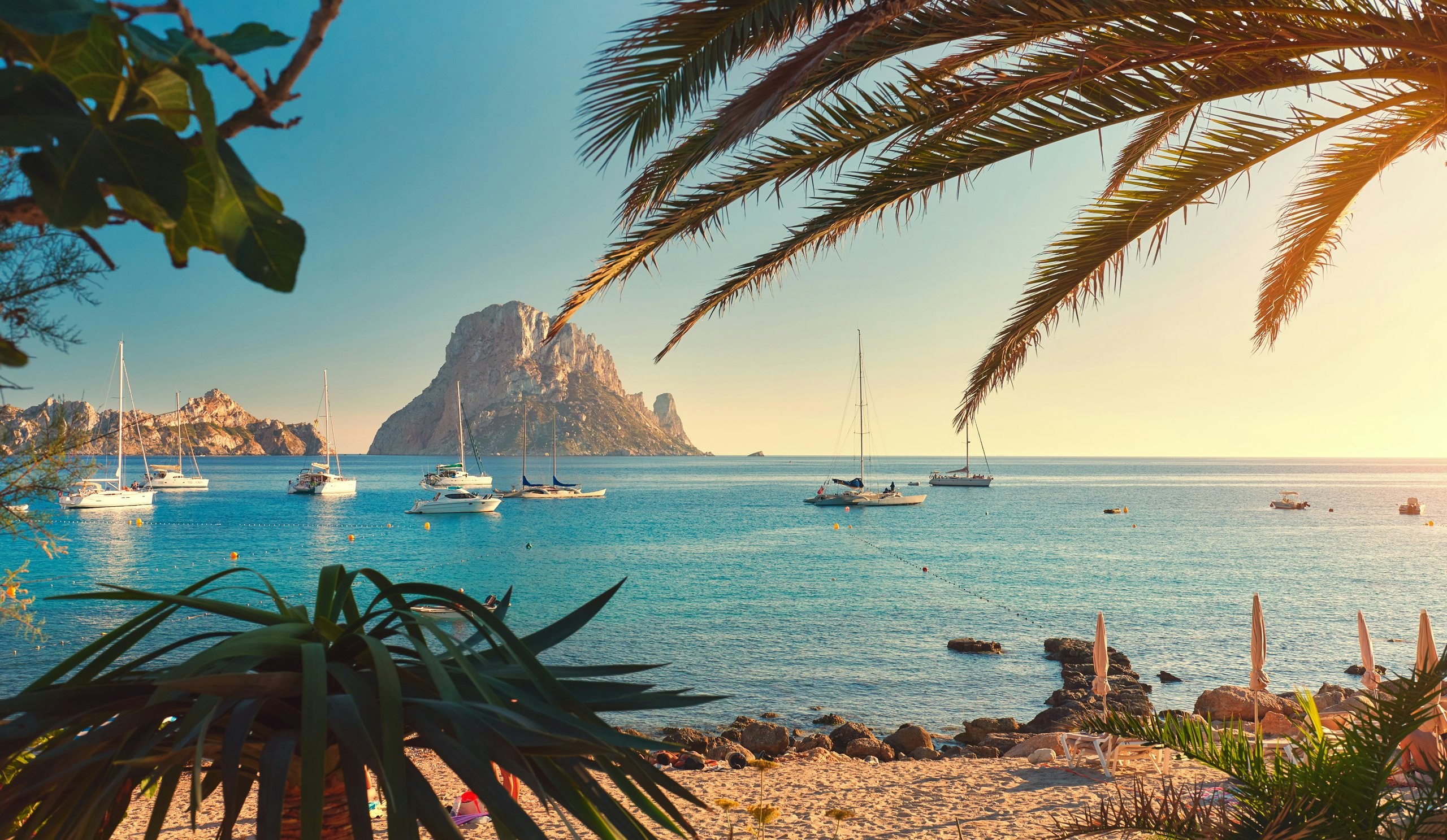 Private Motor Yacht Charter: Balearic Sea in Style