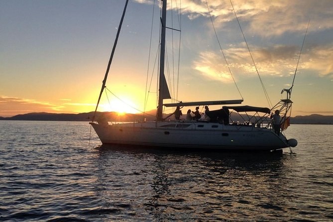 Private Sunset Sailing: Palma Bay by Candlelight