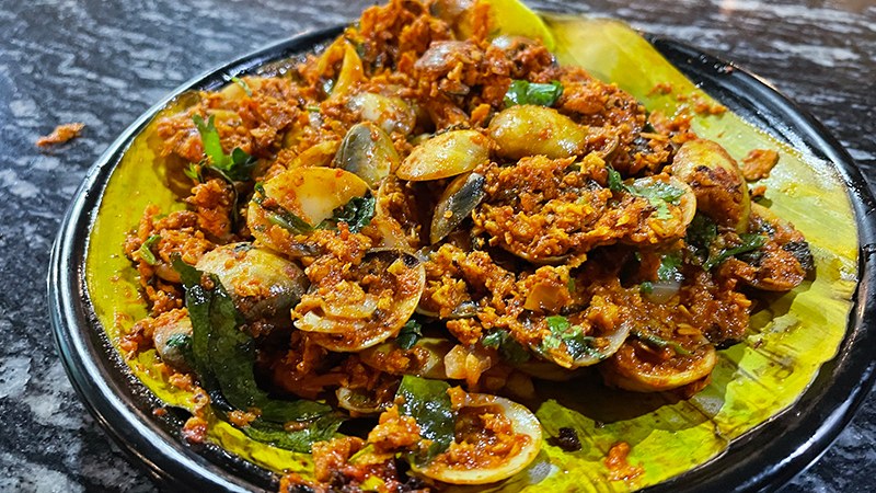 Coastal Karnataka Seafood Discovery: Market, Kitchen & Table