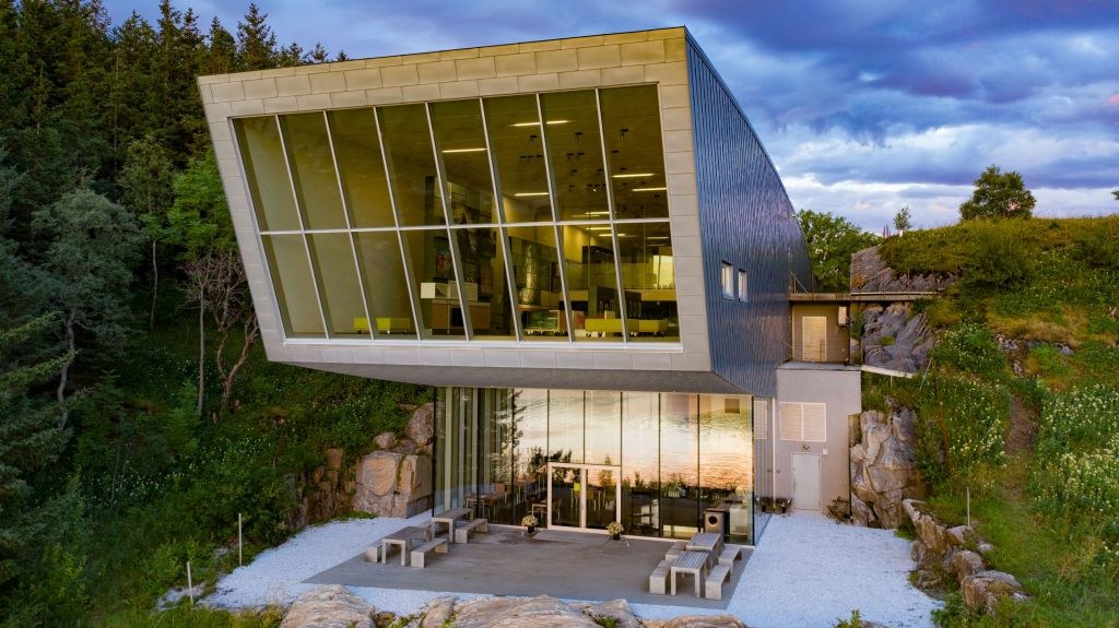 Petter Dass Museum & Alstahaug Church: Private Cultural Tour