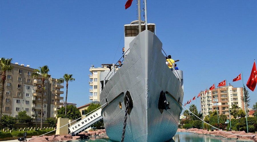 Çanakkale Naval Museum & Nusret Minelayer: Private Expert Tour