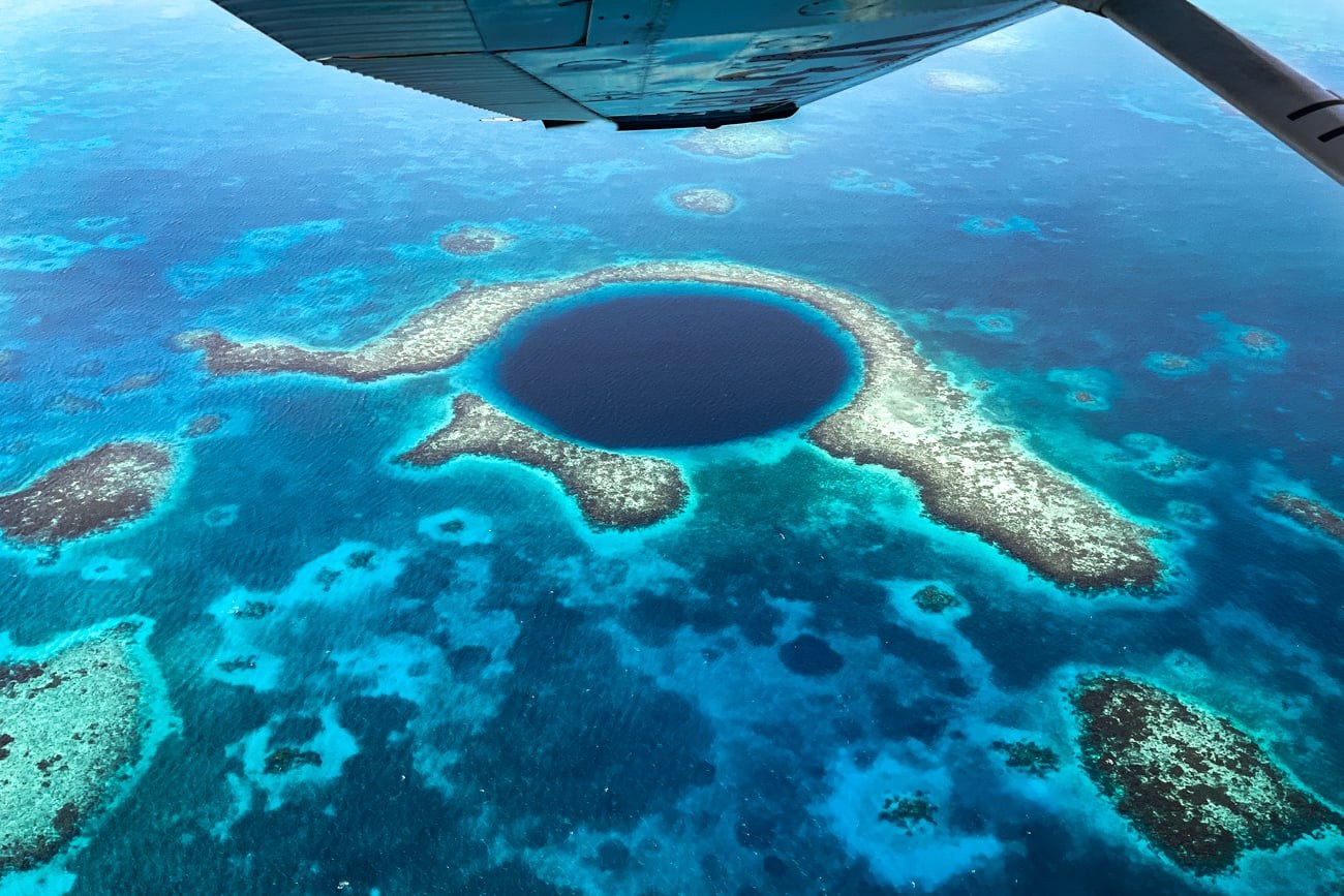 Great Blue Hole Flightseeing & Lighthouse Reef Snorkel