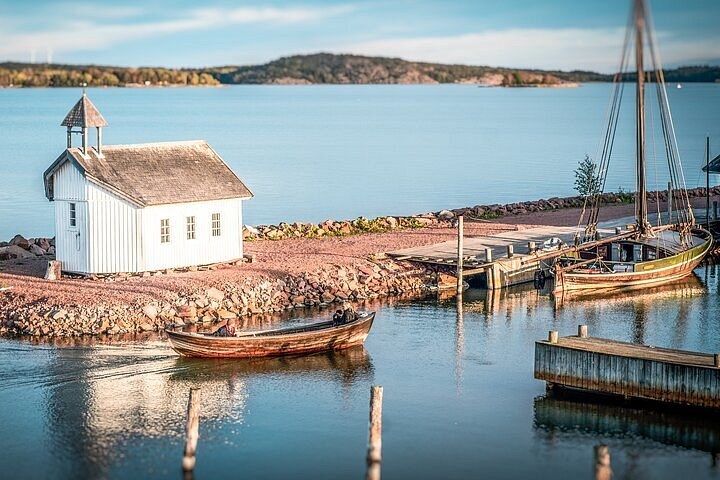 Mariehamn Private Guided Walking Tour: Åland Archipelago Secrets
