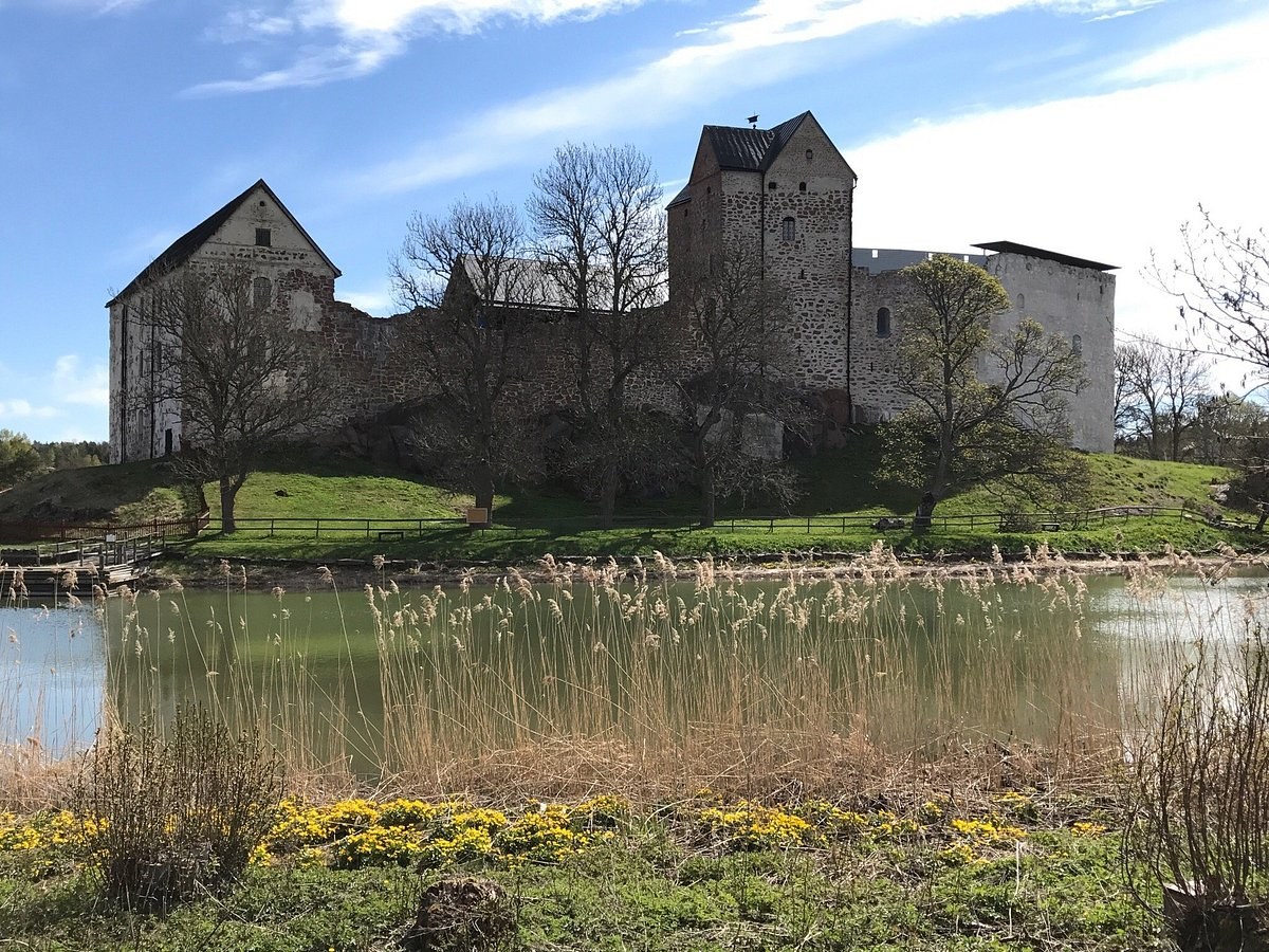Kastelholm Castle & Jan Karlsgården Open-Air Museum: Medieval Åland
