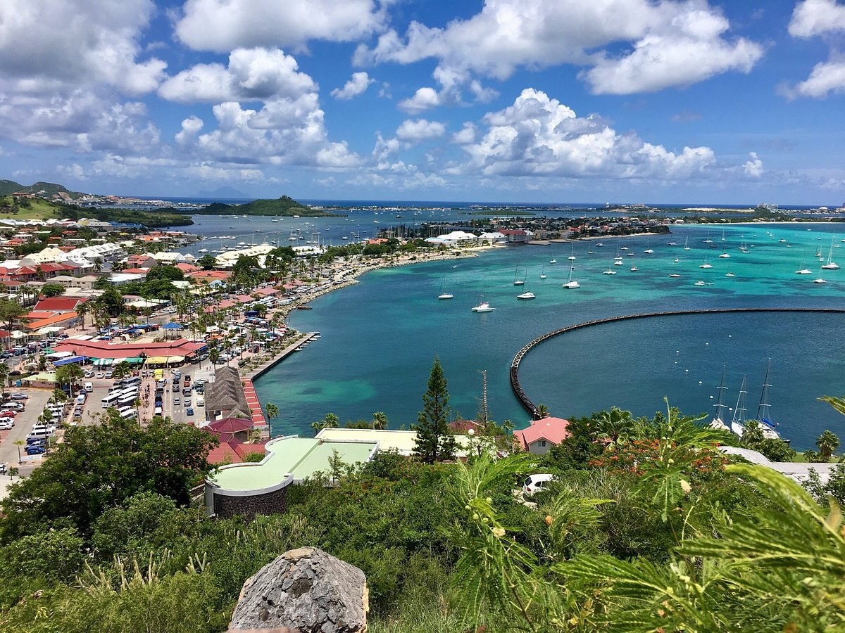 Fort Louis & Marigot: Private Cultural Walking Tour with Local Expert