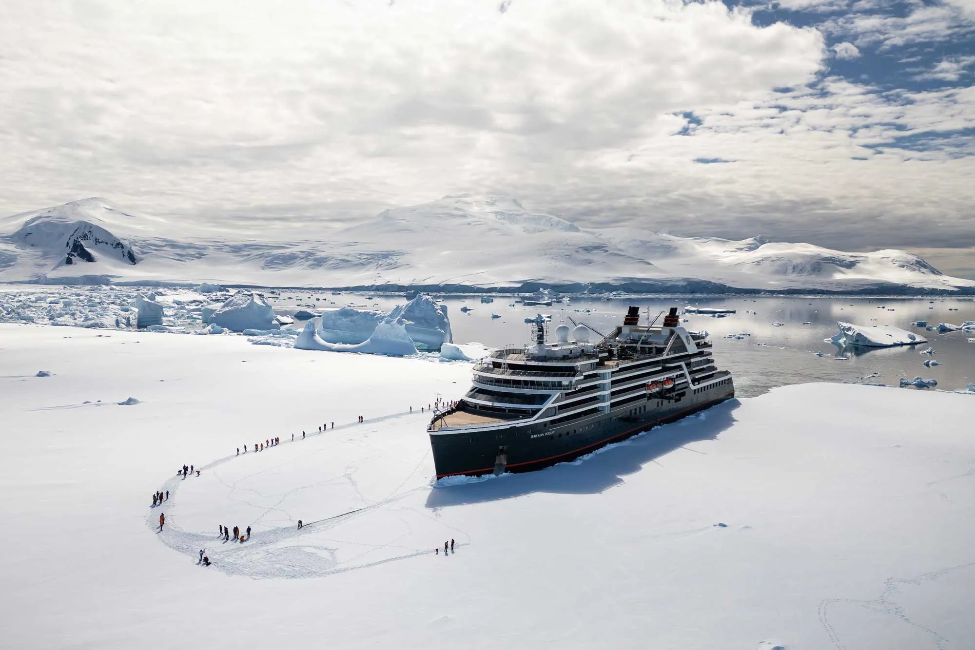 Zodiac Expedition: Icebergs, Wildlife & Antarctic Wilderness