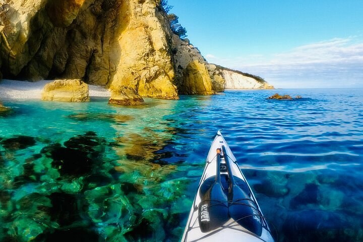 Elba Island Full-Day Sea Kayak: Napoleon's Coastline