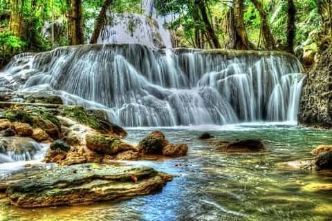 Crystal Cave, Oenesu Waterfall & Tablolong Beach Private Tour