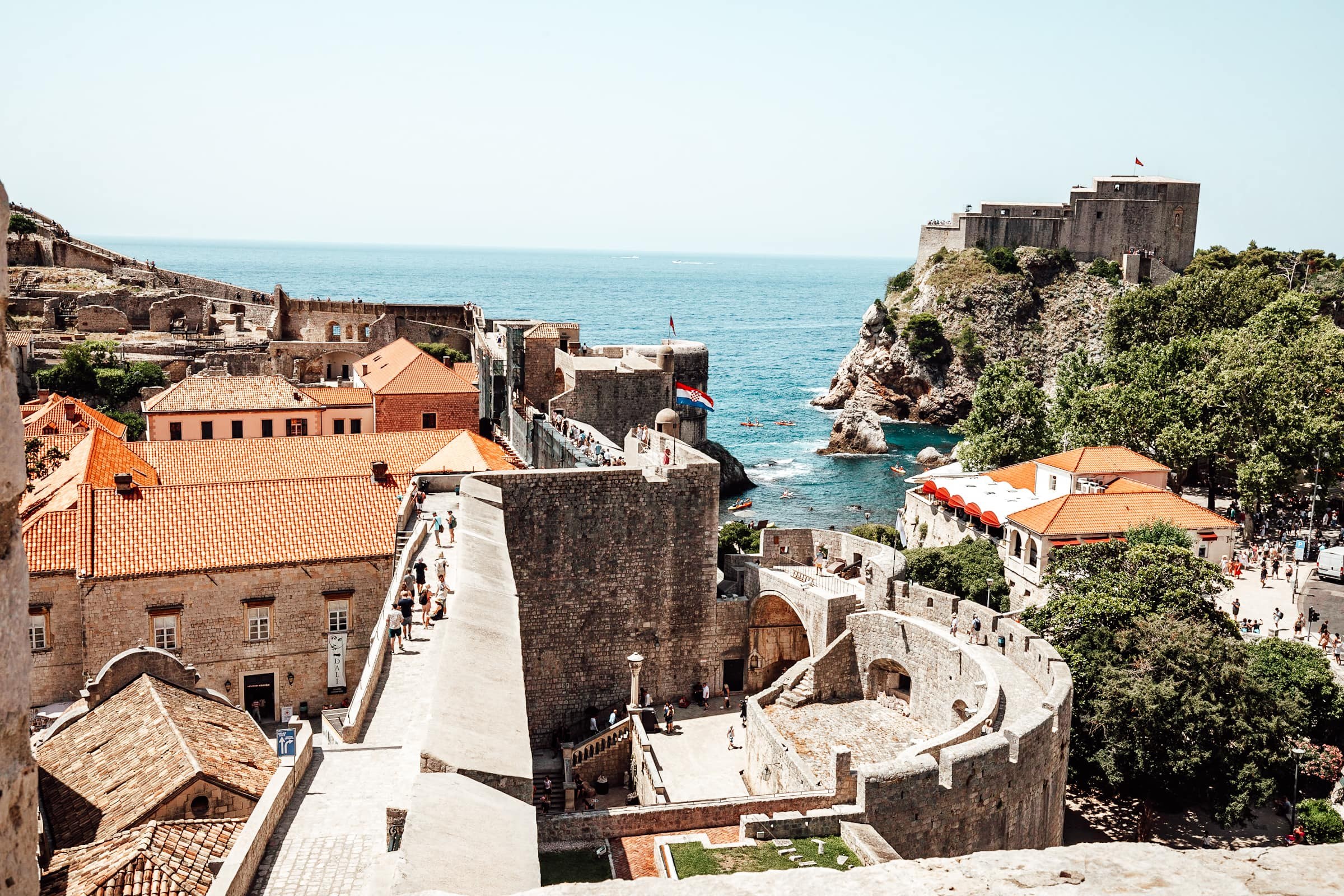 Dubrovnik: Private Old City & City Walls at Dawn with a Historian
