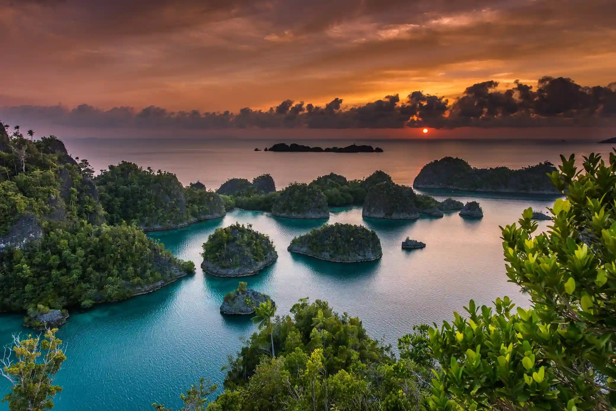 Piaynemo Karst Viewpoint: Private Island-Hopping by Speedboat