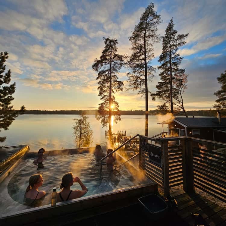 Järvelä Sauna Ritual: Private Archipelago Smoke-Sauna Experience