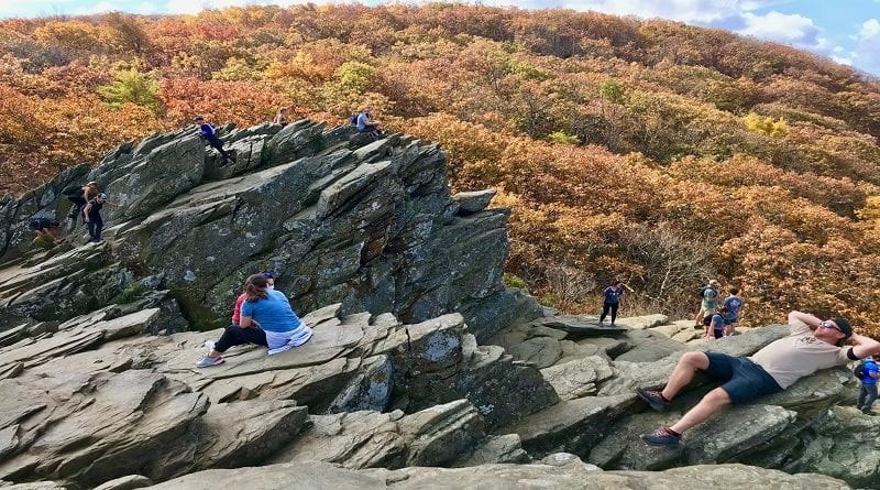 Blue Ridge Parkway: Humpback Rocks Private Scenic Drive & Hike