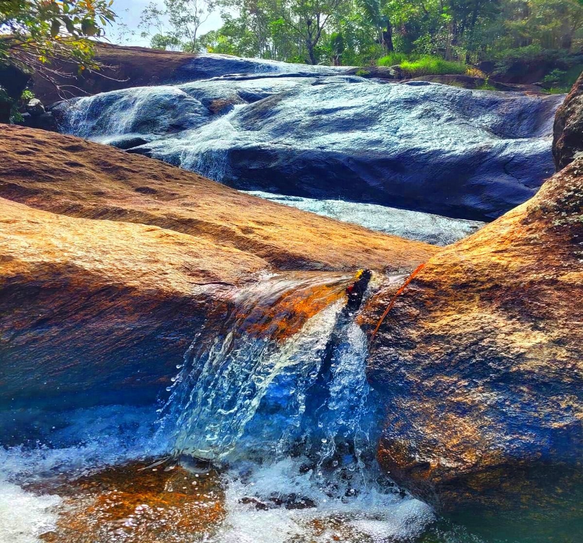 Cascade de Manantantely & Plantation Lansargues: Gourmet Nature Immersion