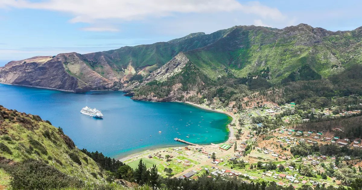 Snorkelling the Juan Fernández Marine Park with a Naturalist