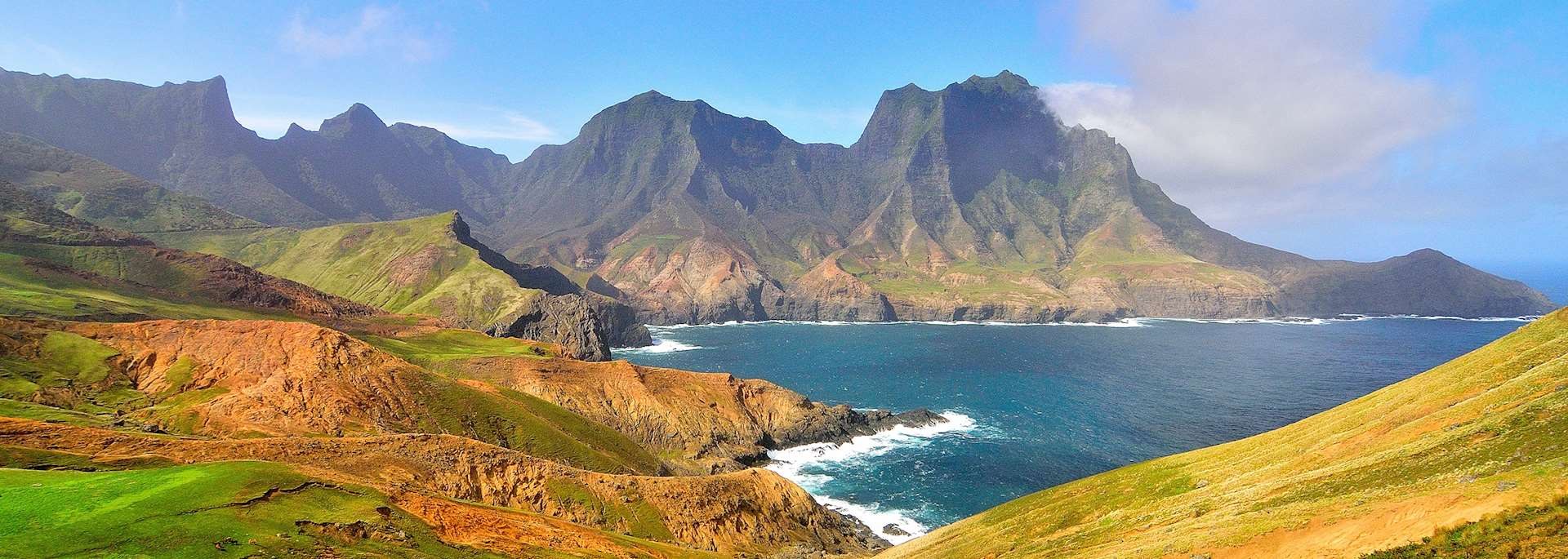 Hike to Mirador Selkirk: Summit of the Real Robinson Crusoe