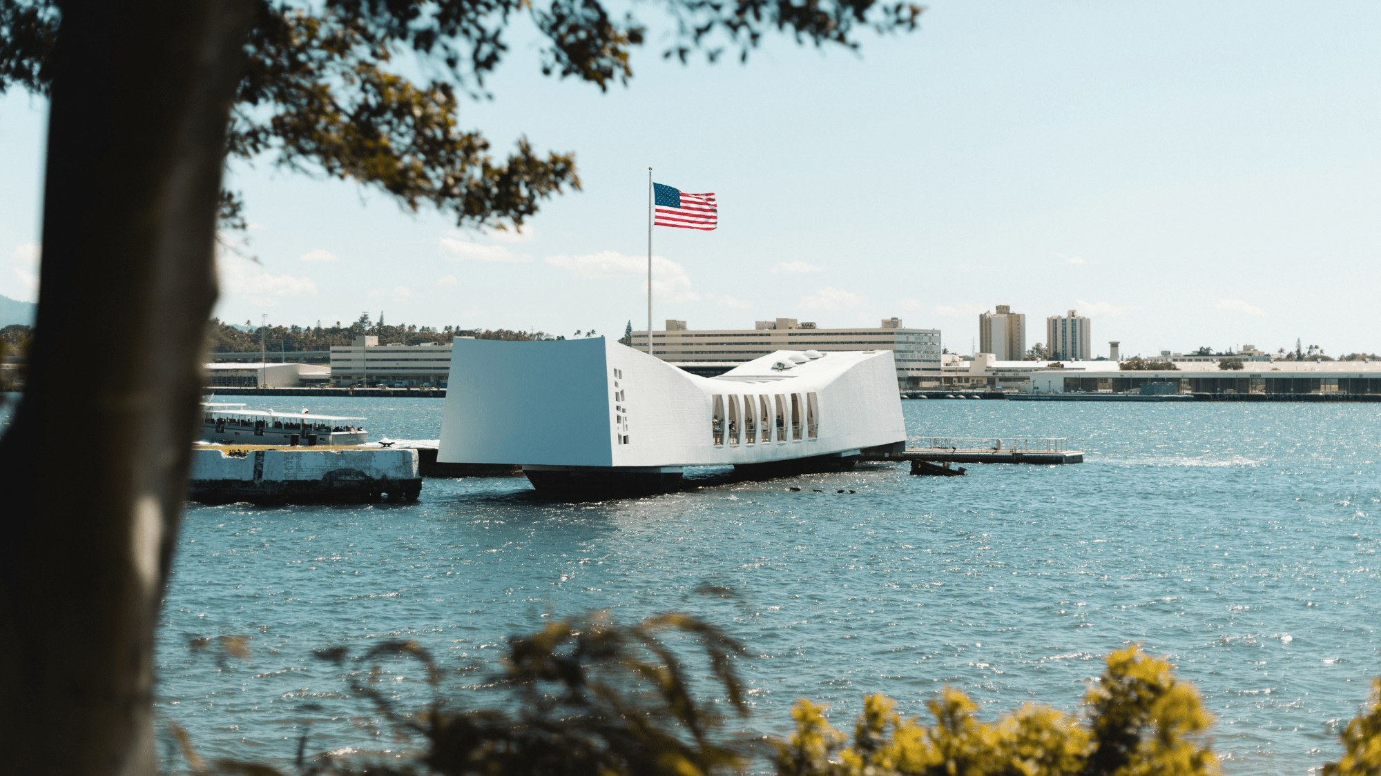 Pearl Harbor: USS Arizona Memorial & Battleship Missouri Private Tour