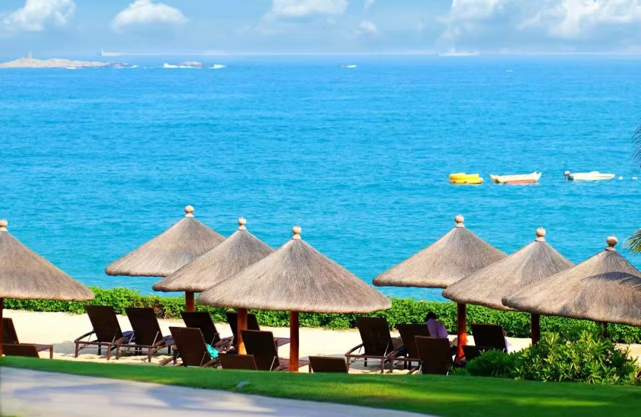 Yalong Bay: Private Beach Day & Water Sports at Sanya's Riviera