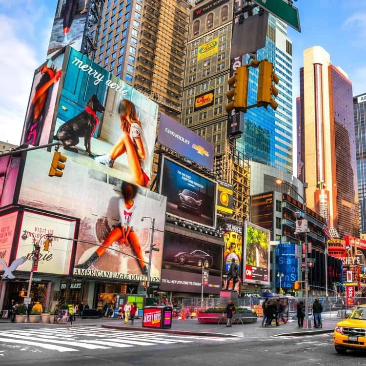 Private Walking Tour: NYC Hidden Gems & Iconic Highlights
