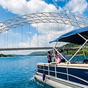 Dodi Island Cruise: Volta Lake Luxury Boat & Akosombo Dam