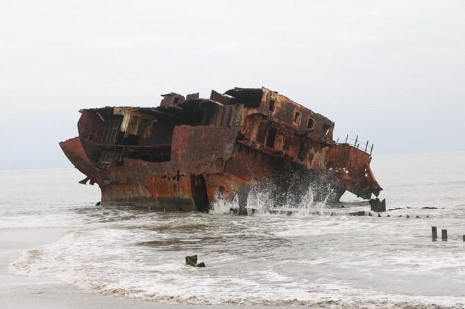 Ship Graveyard to Moon Viewpoint: North–South Luanda Private Tour