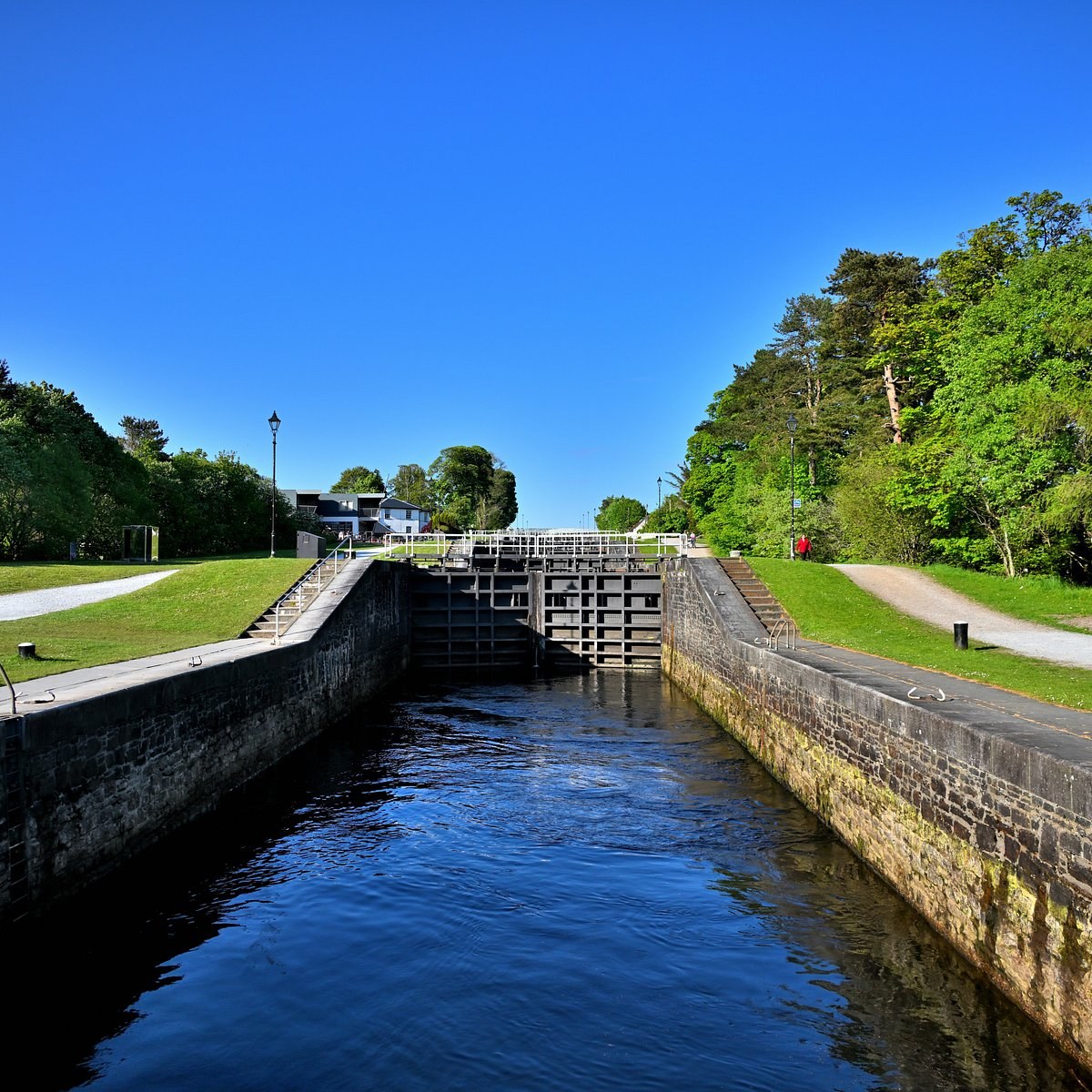 Neptune's Staircase & Caledonian Canal: Private Guided History Walk