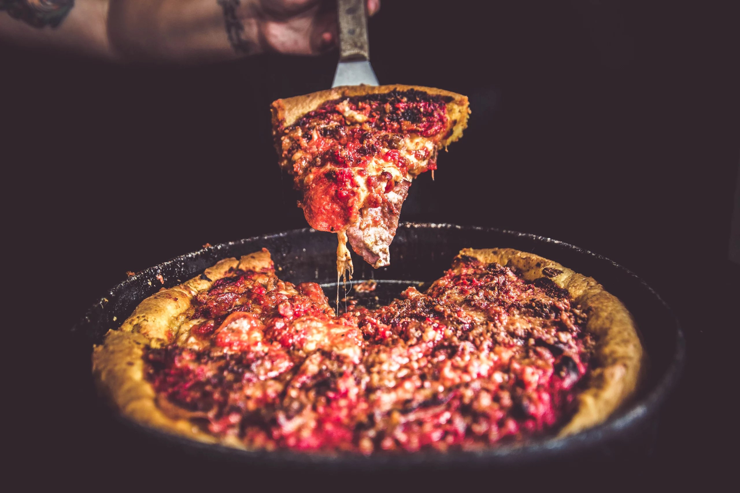 Chicago Deep-Dish Pizza Masterclass: A Legendary Local Ritual