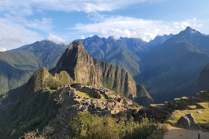 Private Machu Picchu Sunrise Tour with Expert Archaeologist