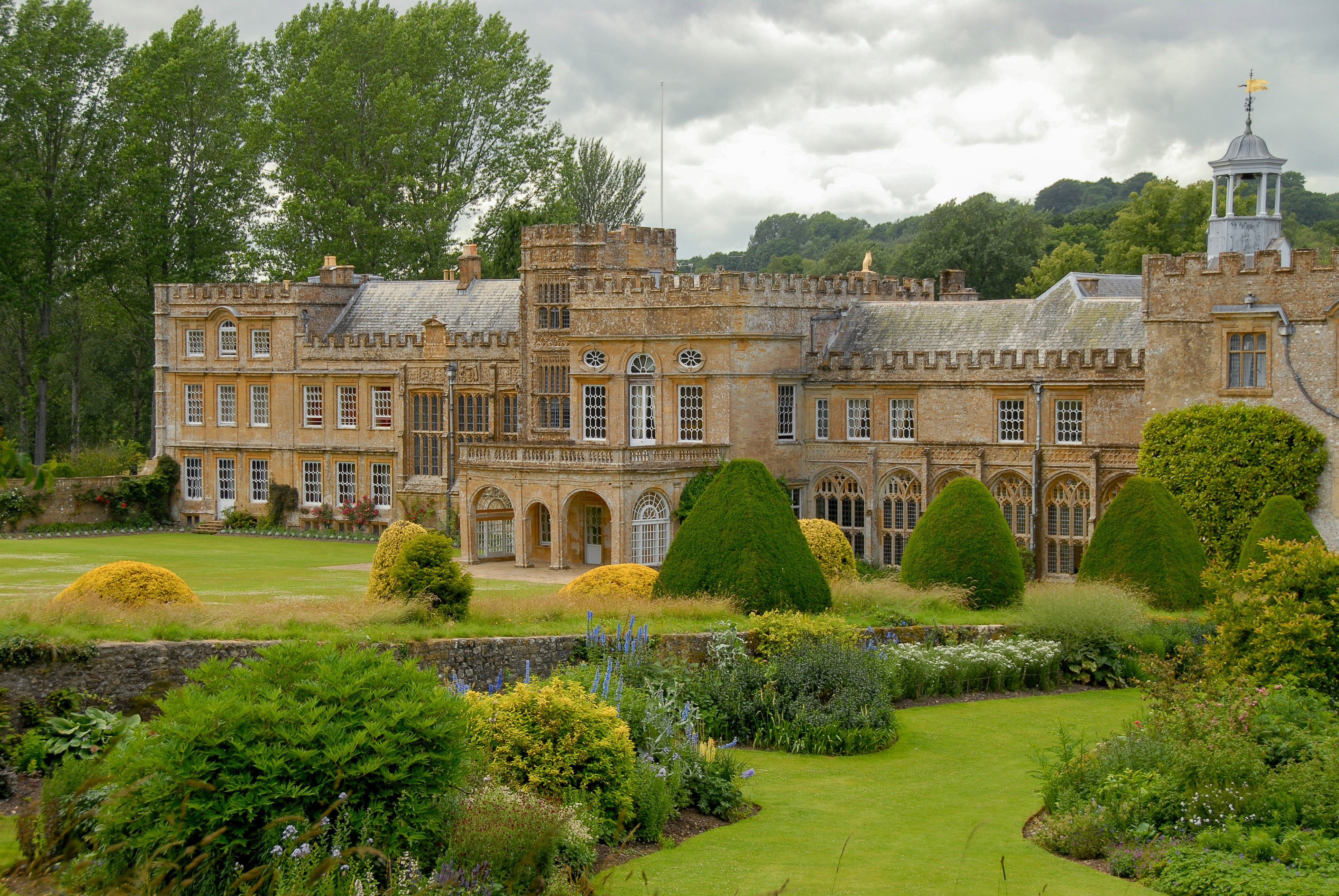Forde Abbey & Gardens: Private Estate Tour & Cream Tea