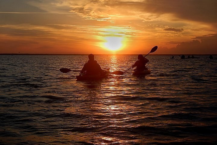 Charmouth & Black Ven: Sunset Kayak Along the Jurassic Coast