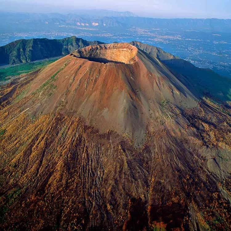 Vesuvius Summit Trek with a Volcanologist Guide