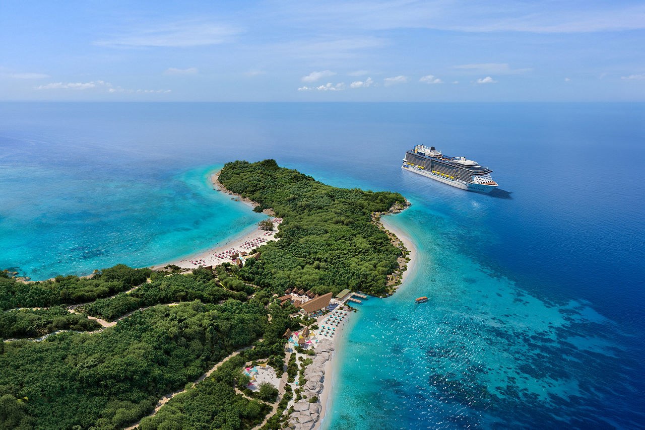 Private Reef Scuba Dive — Lelepa Underwater Wall & Blue Holes