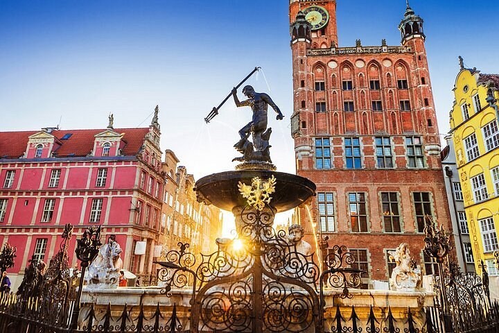 Gdańsk Old Town & Amber Coast: Private Expert Walking Tour