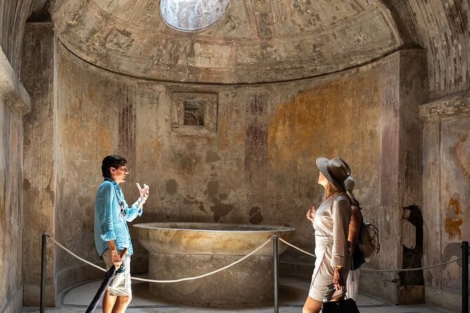 Private Guided Tour of Pompeii with Archaeologist Expert