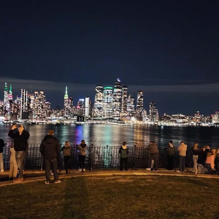 New York City by Night: Premium Hop-On Hop-Off & Evening Cruise