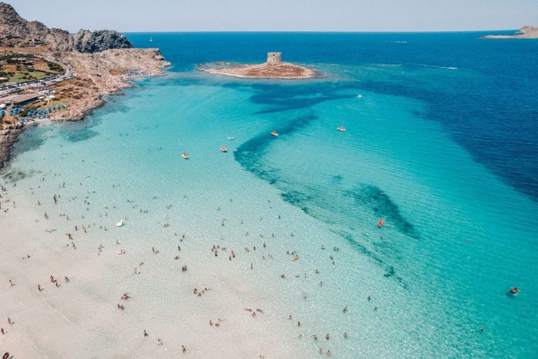 La Pelosa Beach: Private Guided Half-Day with Snorkel & Aperitivo