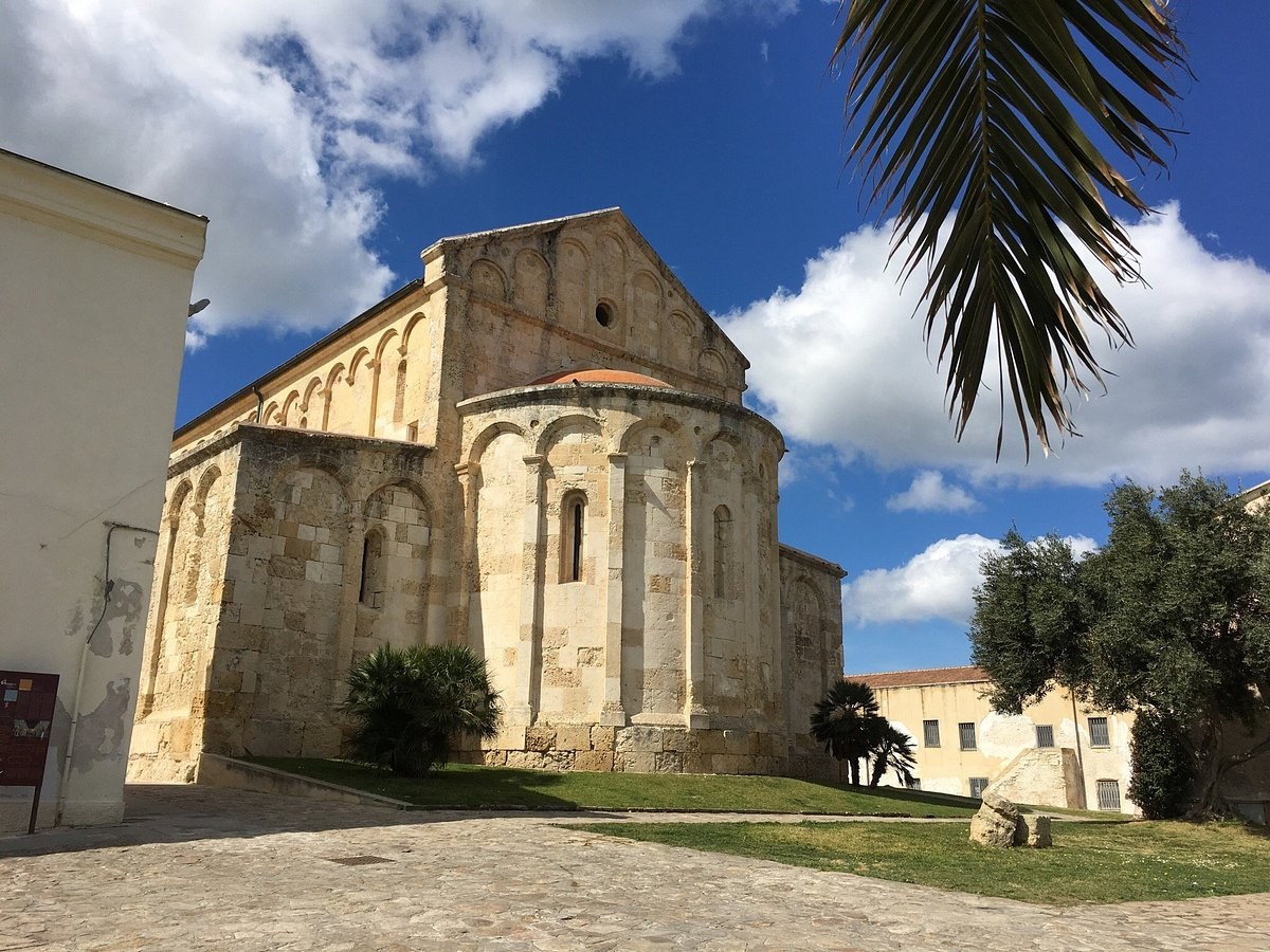 Basilica di San Gavino & Roman Porto Torres: Expert Walking Tour