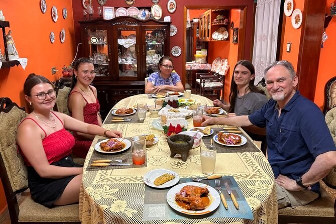 Master Mezcal & Yucatecan Cuisine: Private Chef's Market Tour